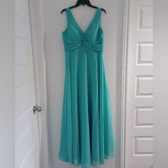 A-Line V-Neck Floor-Length Chiffon Bridesmaid Dress - Picture 4 of 7